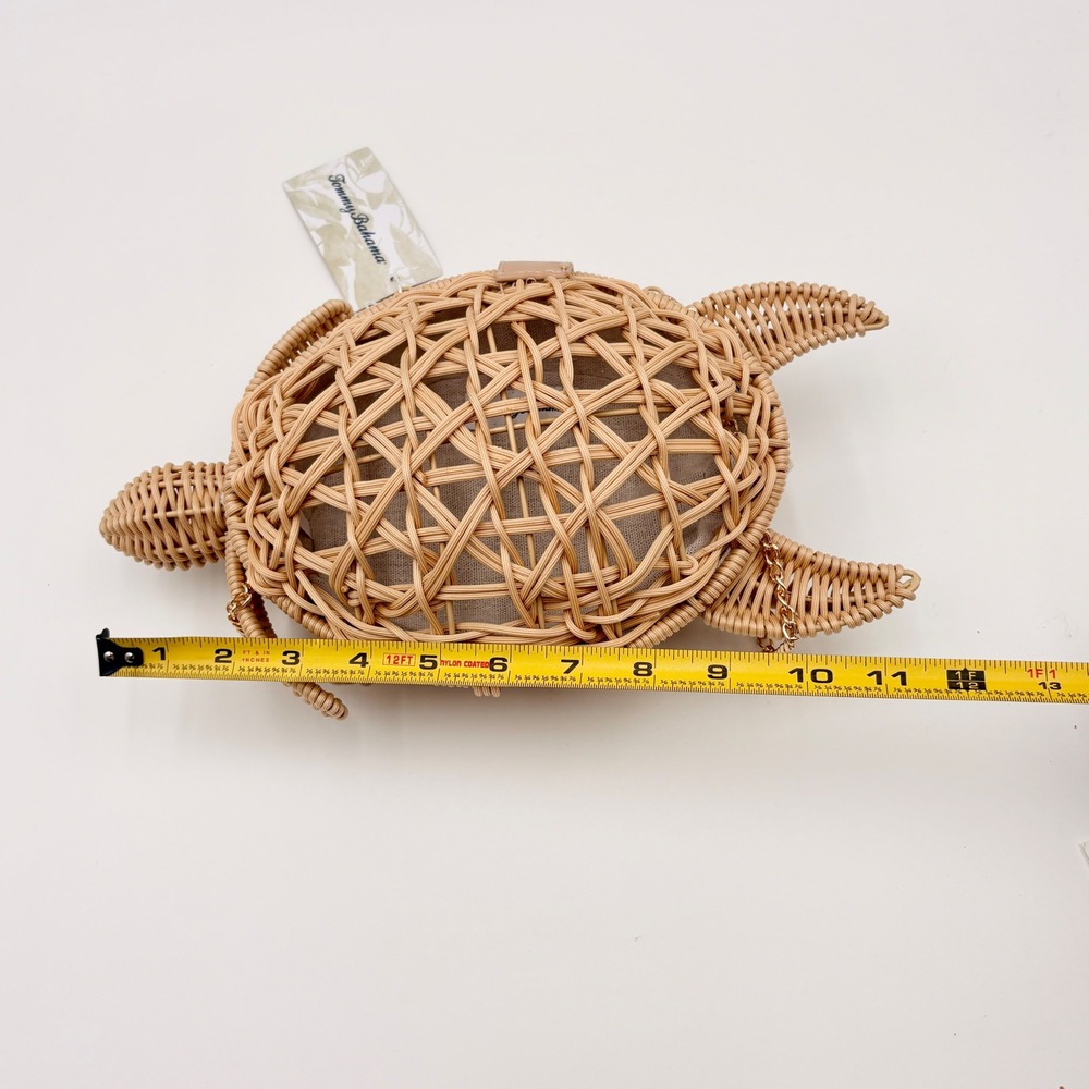 Tommy Bahama Woven Rattan Sea Turtle Crossbody Bag Natural Beige Gold Chain NEW - Picture 8 of 9